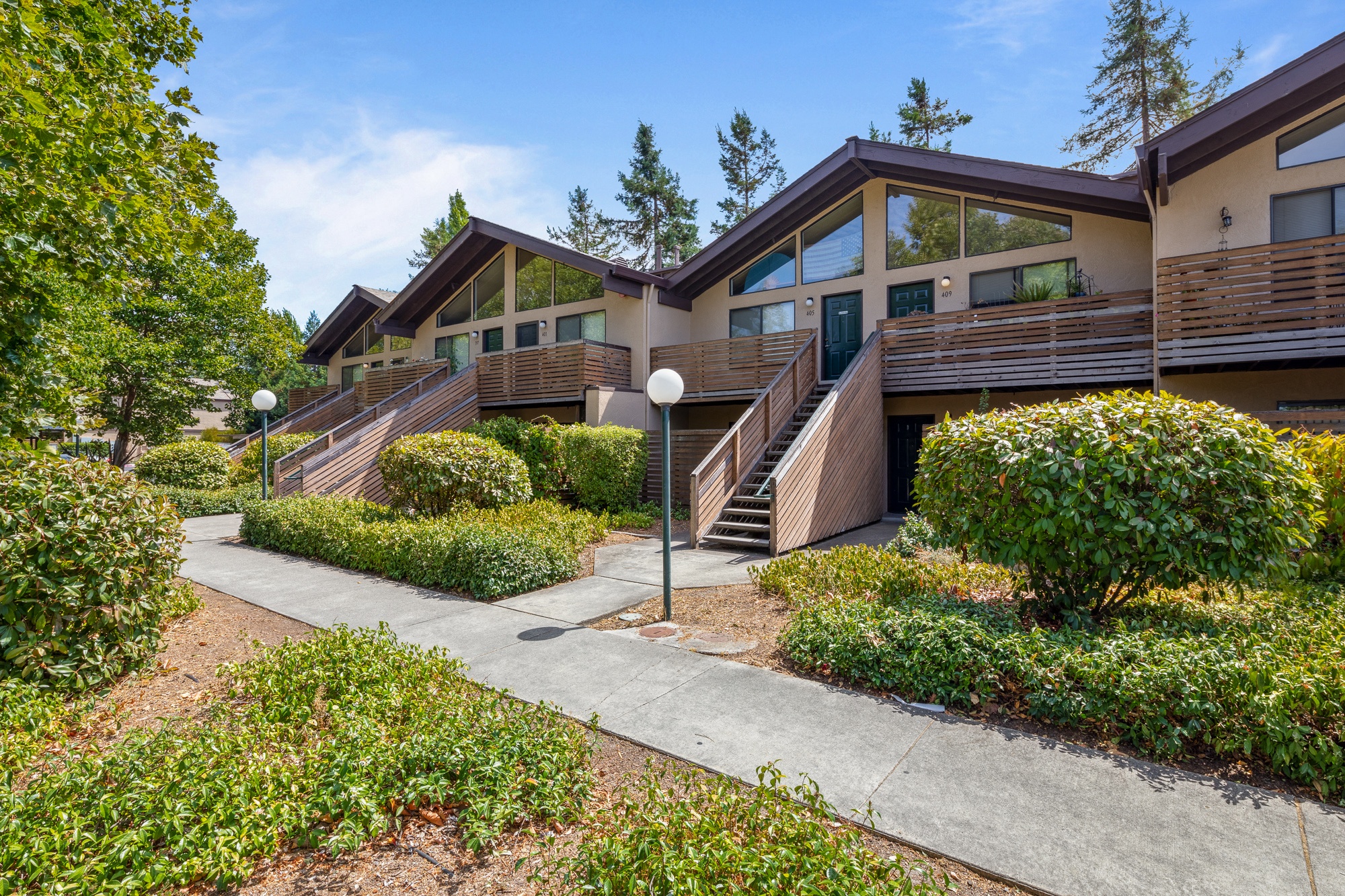 Edgewood Apartments photo 5